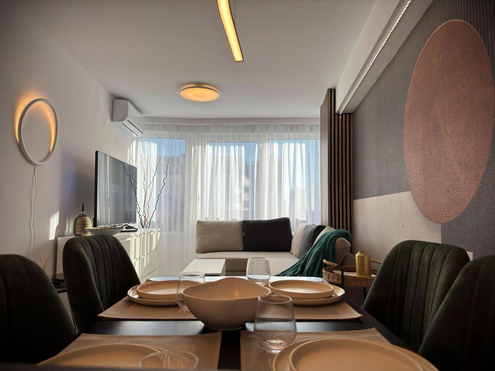 G. Luxury Benidorm