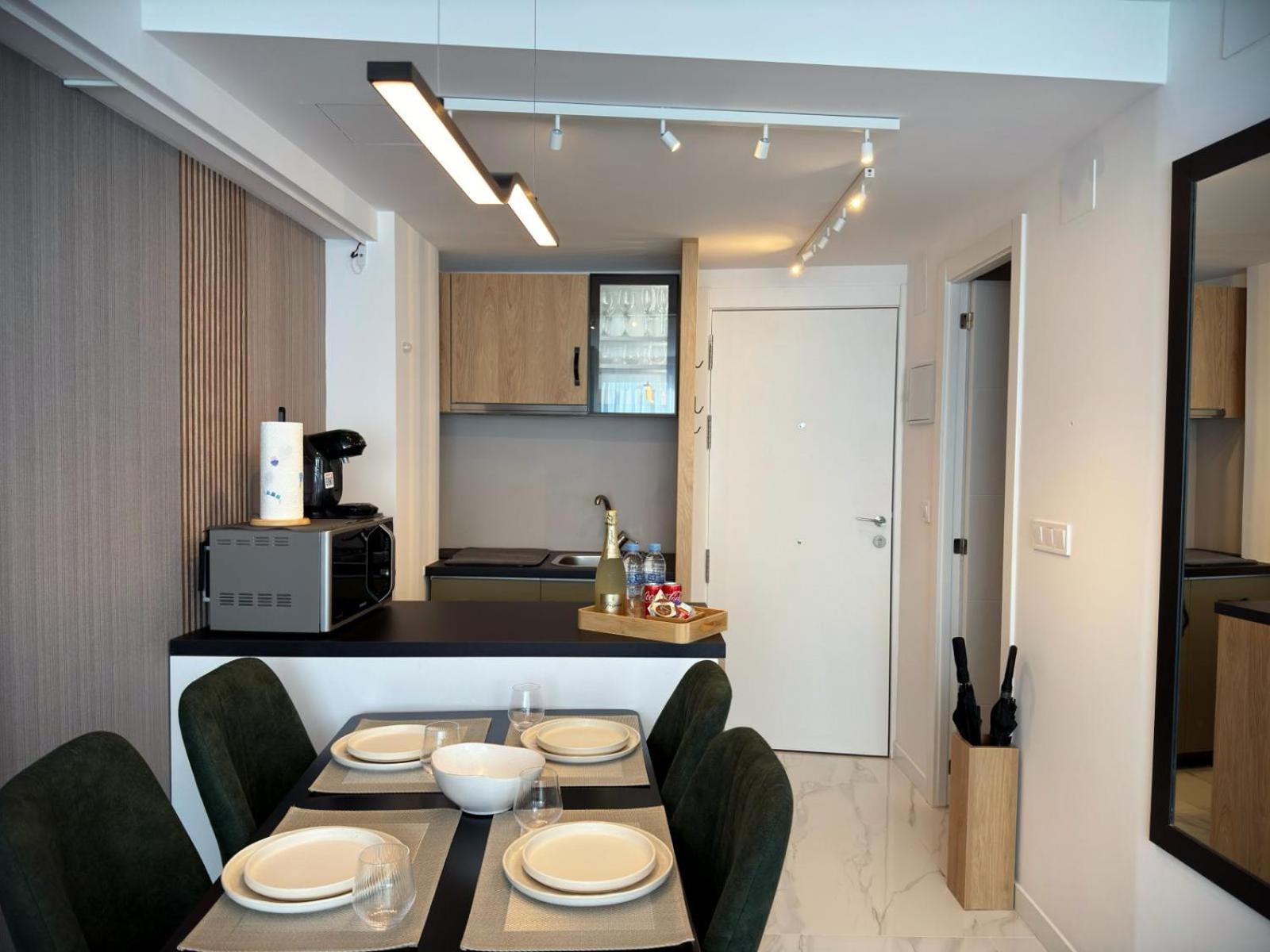 G. Luxury Apartment *